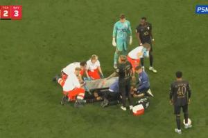 开云体育官网-安全第一！博伊争顶时撞倒对手头部，费尔豪尔直接晕倒被担架抬走
