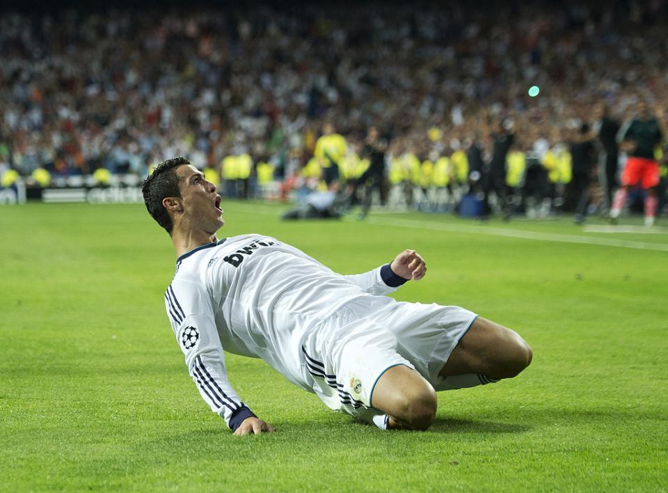 开云体育-28岁数据对比：内马尔明显更强！C罗凭什么后来封神 内马尔为何输