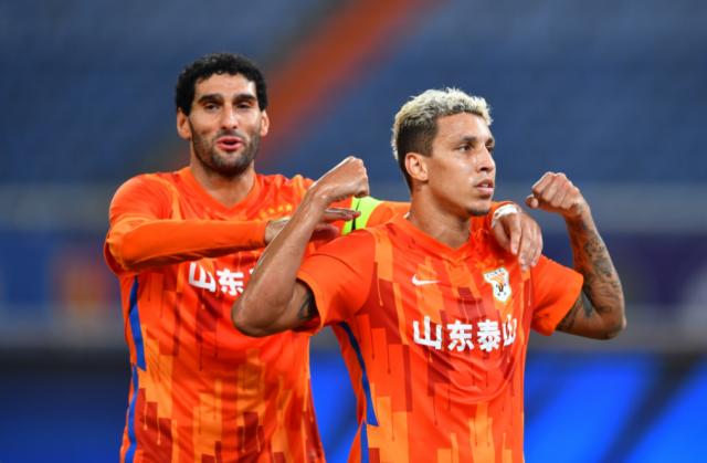 开云体育入口-【中超】克雷桑破门造点莫伊塞斯点射 泰山2比1蓉城