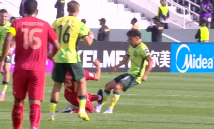 U23国足小组赛末战利好！泰国队2人缺席，飞铲染红停赛2场